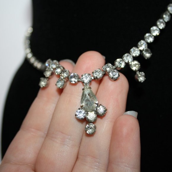 Beautiful vintage rhinestone necklace 16" - Picture 3 of 5